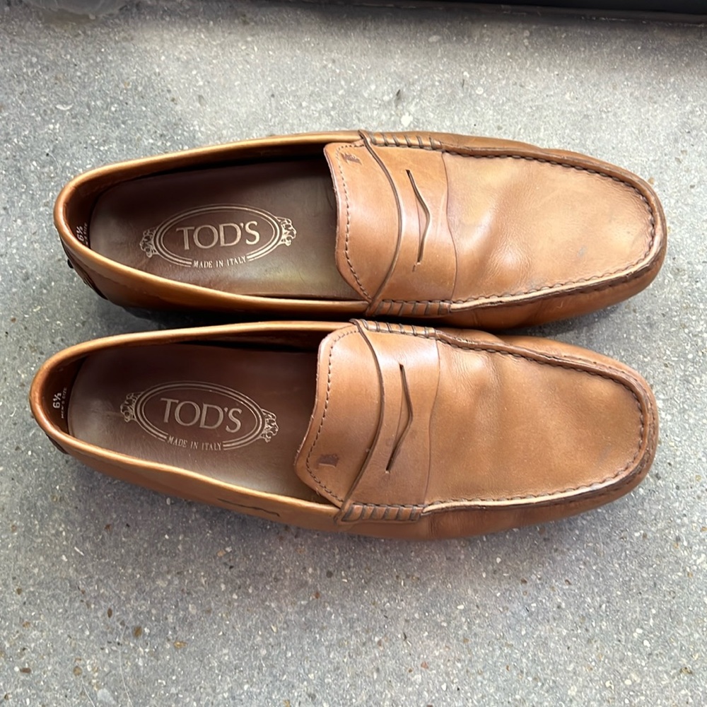 Tod's Beige Leather Mocasins